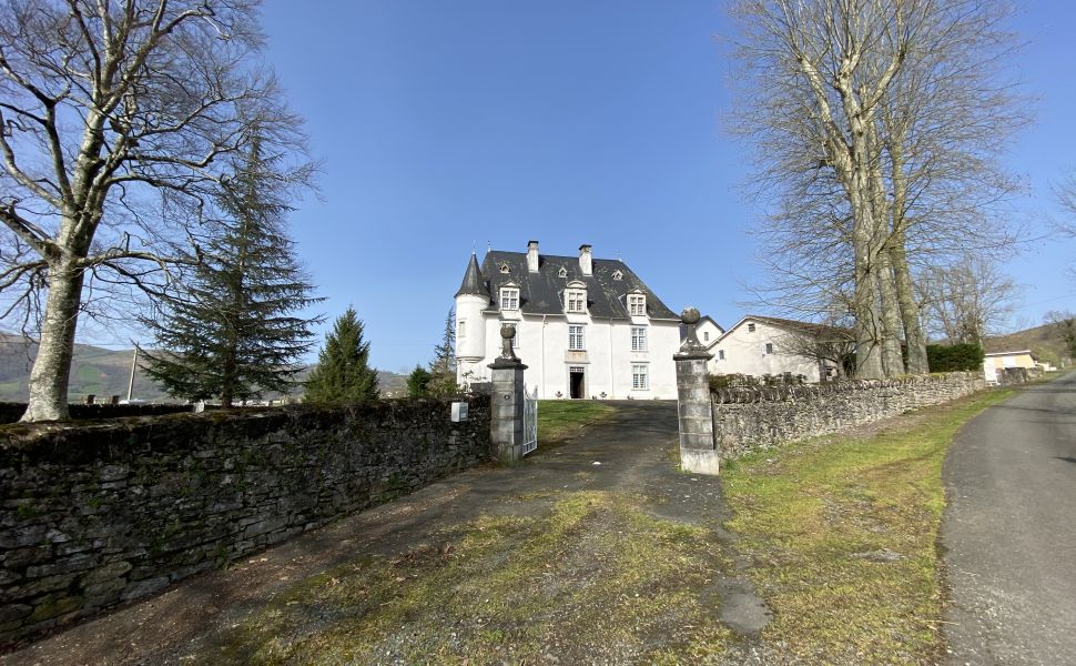 Chateau 64130
